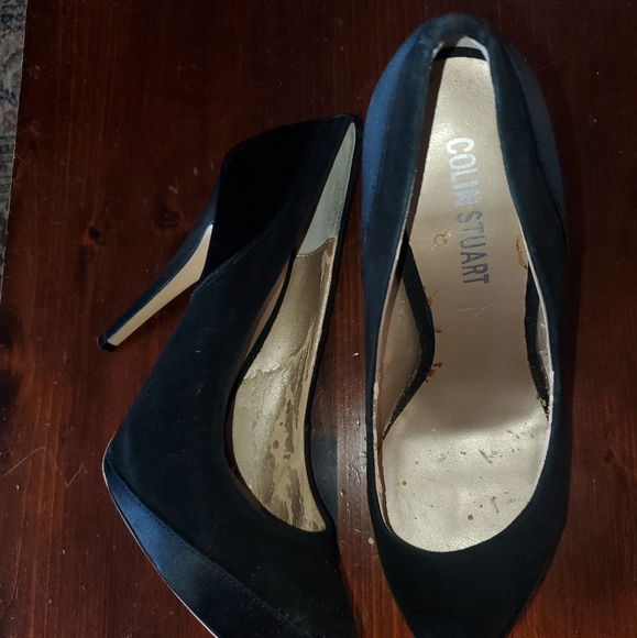 Colin Stuart Black Suede & Satin spikes. Size 8.5, Gently Used. - Picture 2 of 2